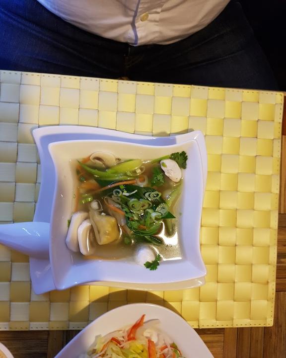 Ton Khao Sushi & Asia Restaurant